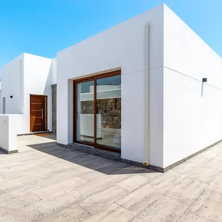 Malvasia Timanfaya By * Playa Blanca (Lanzarote)